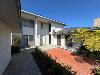 Building Photo - 2943 Lexington Dr