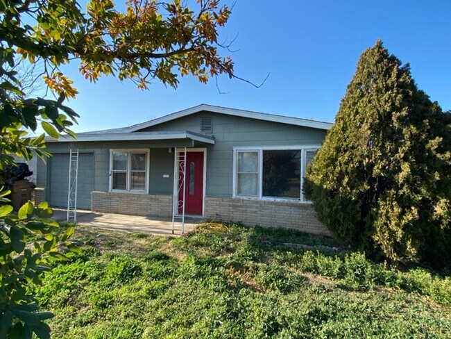 Building Photo - Three bedroom home available!