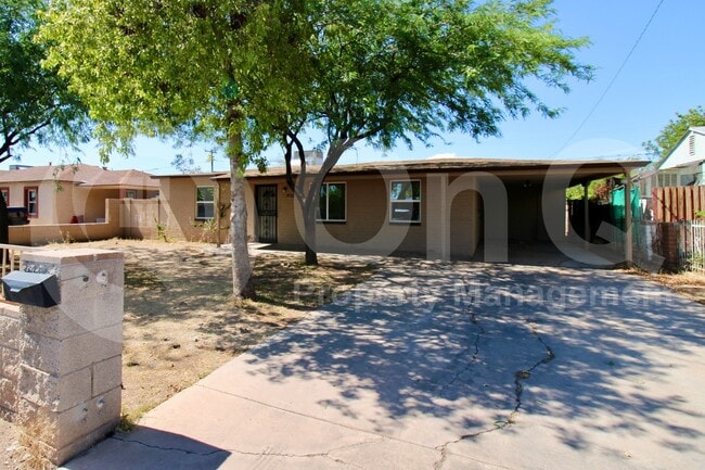 Photo - 2926 W McKinley St House