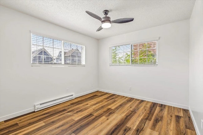 Foto del edificio - 917 E Indiana Ave