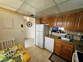 Building Photo - 4899 NW 26th Ct