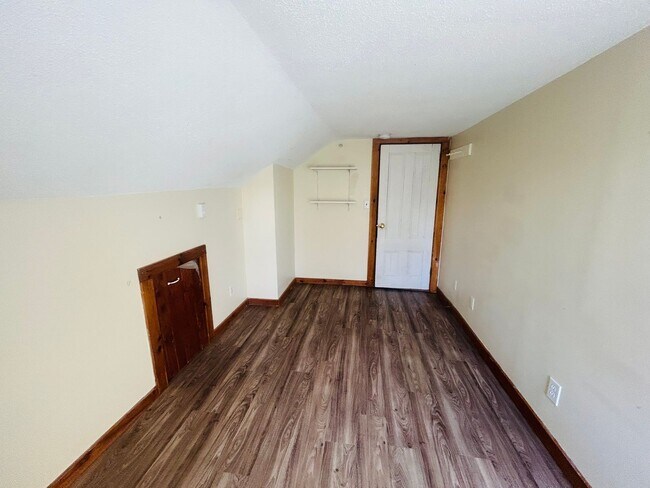 Foto del edificio - 156 Main St