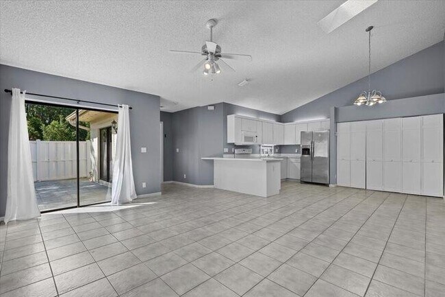 Photo - 12556 Woodmill Dr Townhome
