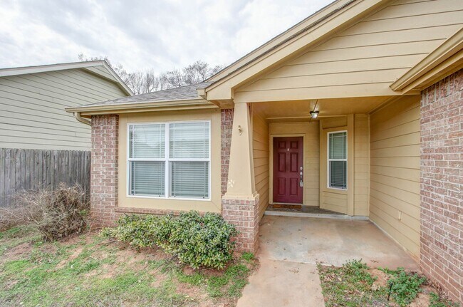 Building Photo - Bixby Schools - 3 bedroom split plan