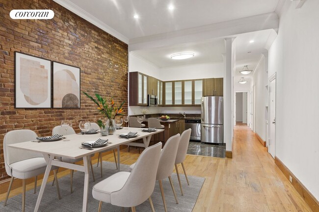 Building Photo - 70 W 11th St