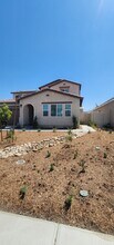 Building Photo - 438 Hollyhock St