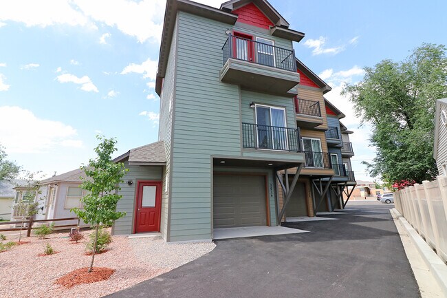 Front Unit - 1026 Belford Ave