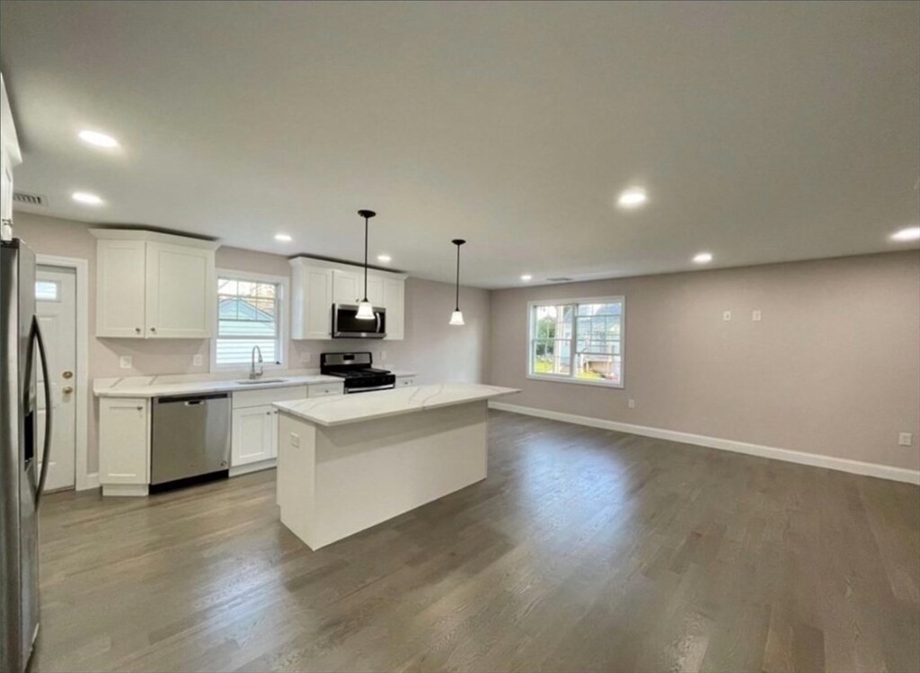 43 Arnold St, Revere, MA 02151 Townhome Rentals in Revere MA