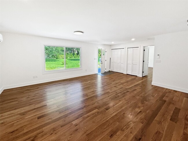 Building Photo - 1135 NY-9D