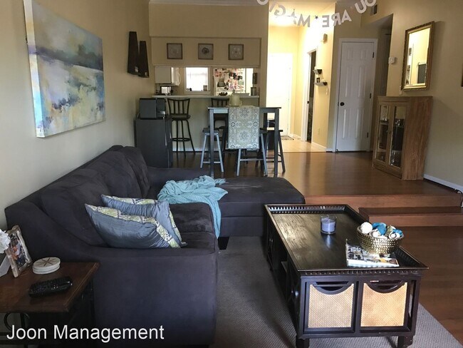 Foto del edificio - 2 br, 2 bath House - 119 West End Place