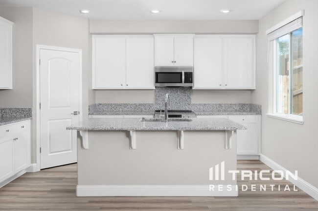 Building Photo - 11662 Venitia Ln