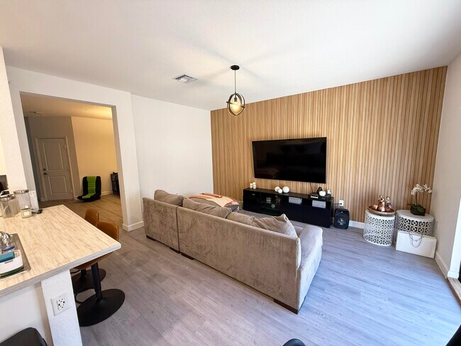 Foto del edificio - 395 NE 211th Terrace