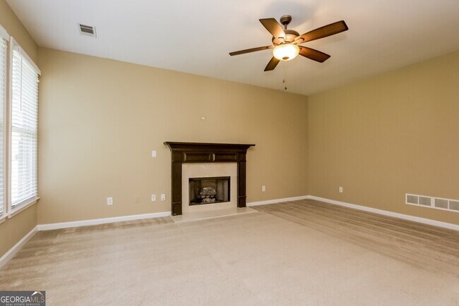Building Photo - 3046 Woodbridge Ln