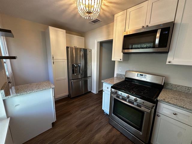 Foto del edificio - 3417 Clary Ave