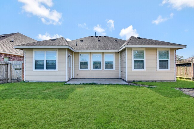 Building Photo - 5210 Lakota Trail