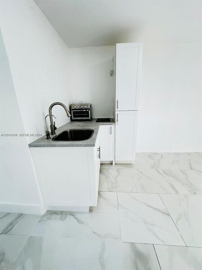 Foto del edificio - 2320 SW 44th St