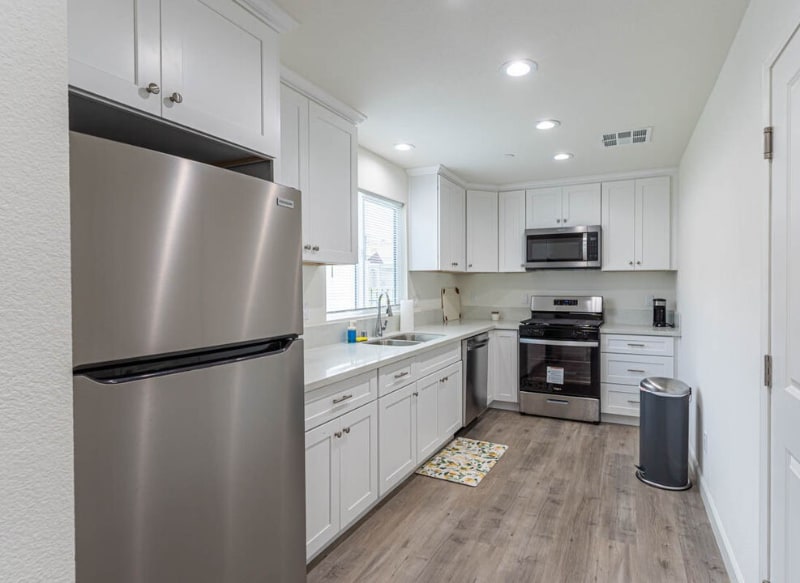 Photo - 866 N Edgemont St (Los Angeles, CA)