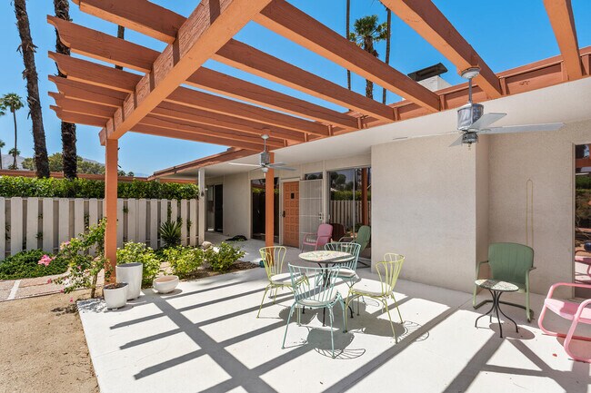 Building Photo - 46019 Portola Ave