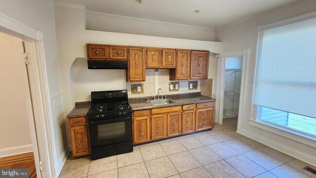 Foto del edificio - 3216 W Belvedere Ave