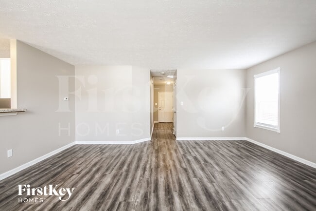 Foto del edificio - 1621 Orchestra Way