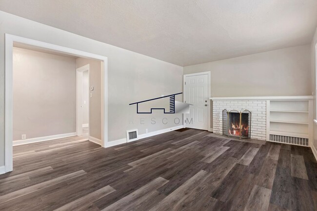 Building Photo - 2705 Polk Ave