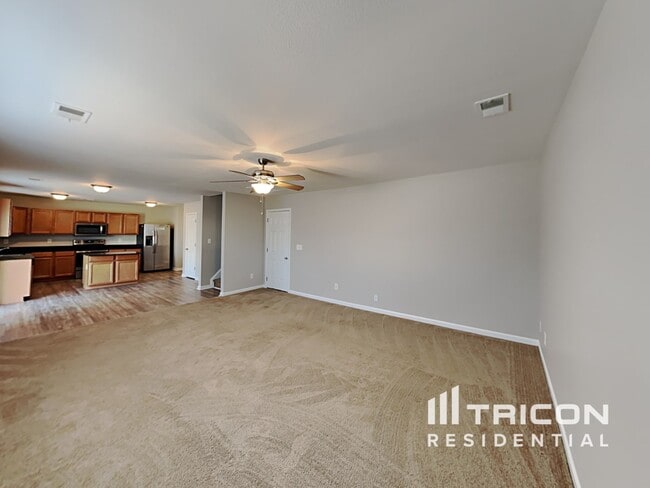 Building Photo - 543 Silver Spoon Ln