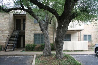 Building Photo - 8210 Bent Tree Rd