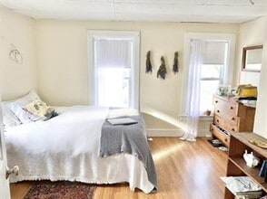 Building Photo - 54 Intervale Ave