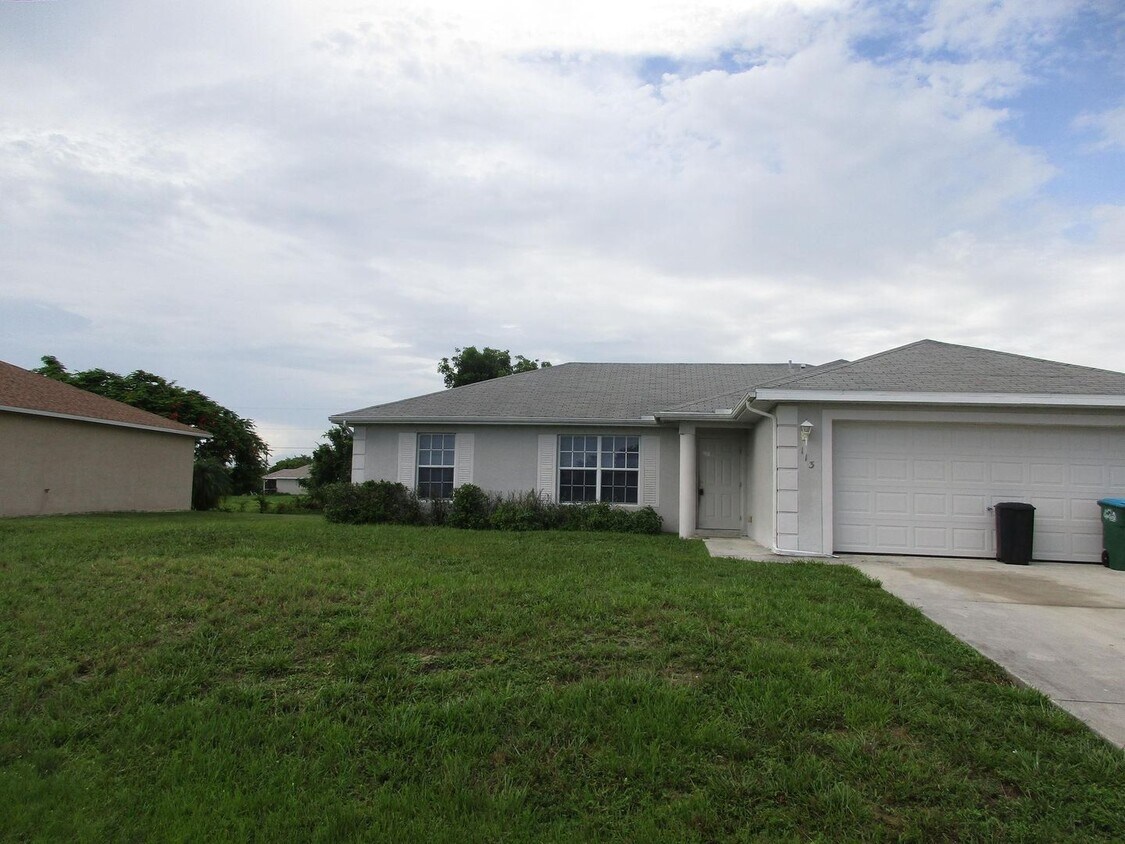 Primary Photo - NW area Single Family Home