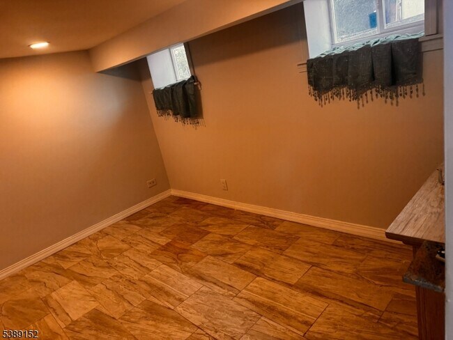 Foto del edificio - 1587 Wyndmoor Ave