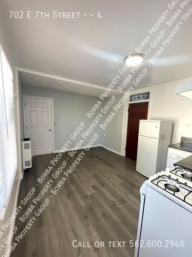 Foto del edificio - 702 E 7th St