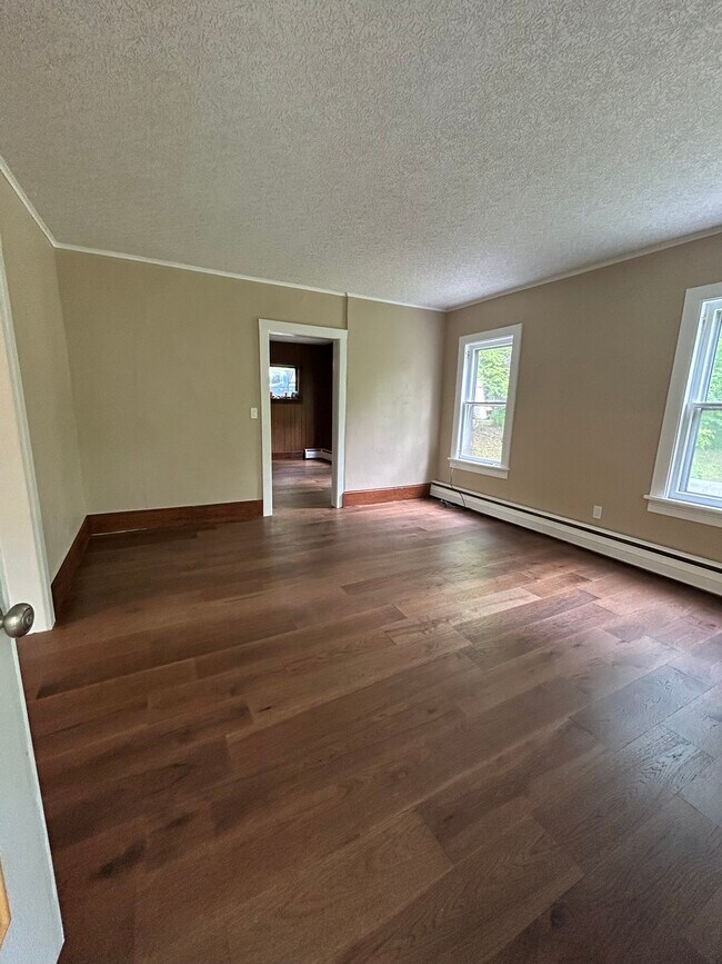 Sala de estar 1 - 1538 Slaterville Rd
