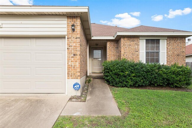 Foto del edificio - 13806 Greinert Dr