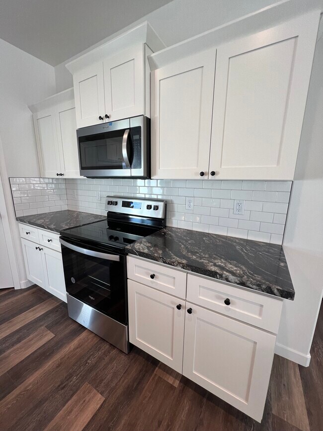 Stainless Steel Appliances - 1228 Terra Ave