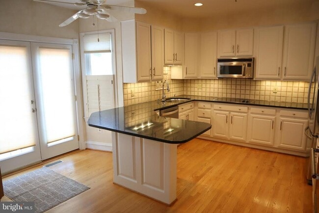 Building Photo - 9708 Whitley Park Pl