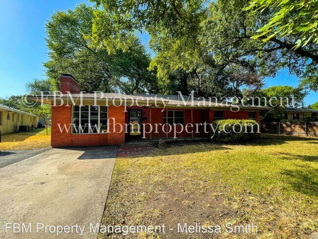 Building Photo - 3 br, 2 bath House - 1822 E Beverly Dr