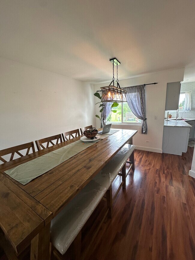 Foto del edificio - 3110 Meadowsedge Ln