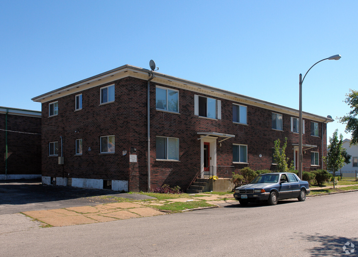 Primary Photo - Tower Grove Apartments