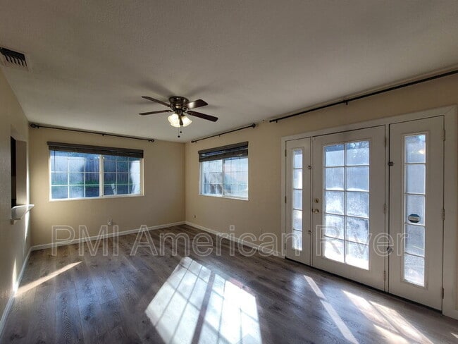 Building Photo - 5640 Andrea Blvd