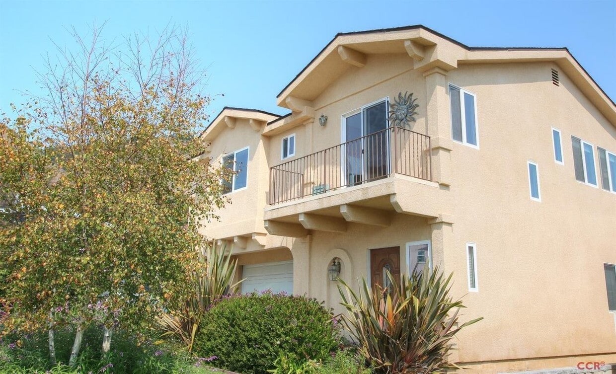 111 Morro Ave, Pismo Beach, CA 93449 Townhome Rentals in Pismo Beach