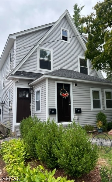 Building Photo - 20 Van Dyke Pl