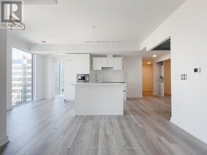 Building Photo - 238 Simcoe St