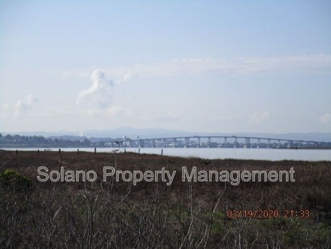 Foto del edificio - 654 Catalina Cir