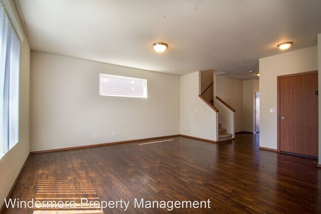 Foto del edificio - 4 br, 2.5 bath House - 908 138th Pl SW