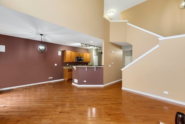 Building Photo - 350 Buckingham Ct