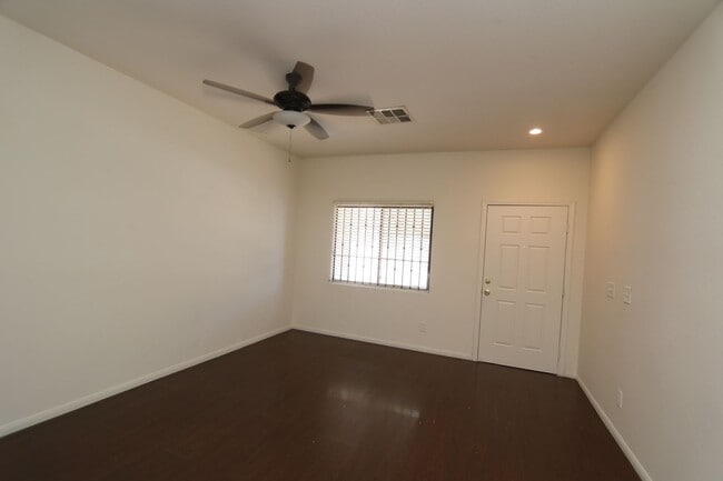 Foto del edificio - Cozy 3 bedrooms