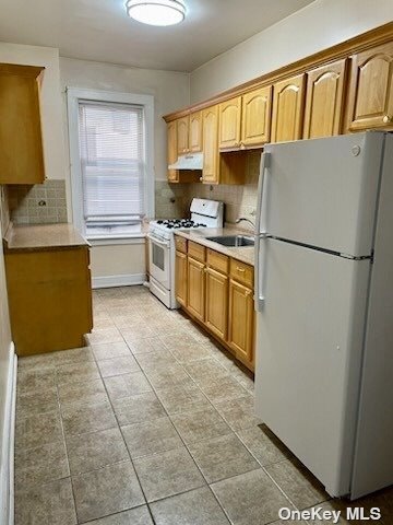 Primary Photo - 50-45 41st St