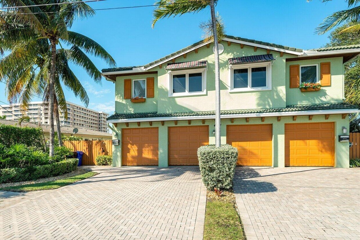 4331 W Tradewinds Ave, Lauderdale By The Sea, FL 33308 Townhome