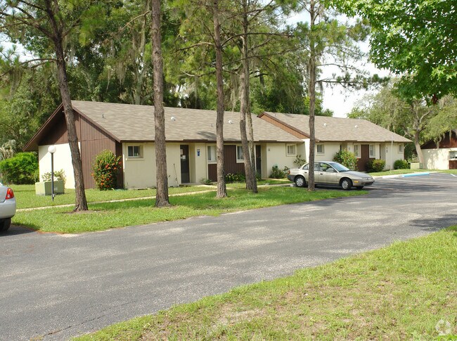 Foto del edificio - Lakeview Villas