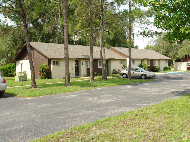 Lakeview Villas Apartments - Clermont, Fl 